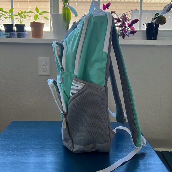 High Sierra Swoop SG Backpack Aquamarine and White. Fits 17” Laptop - Picture 11 of 13